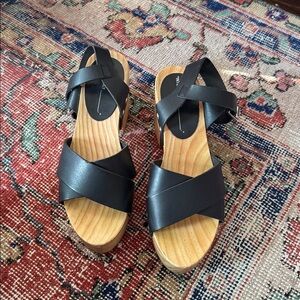 Black Strappy Sandals with Wooden Sole